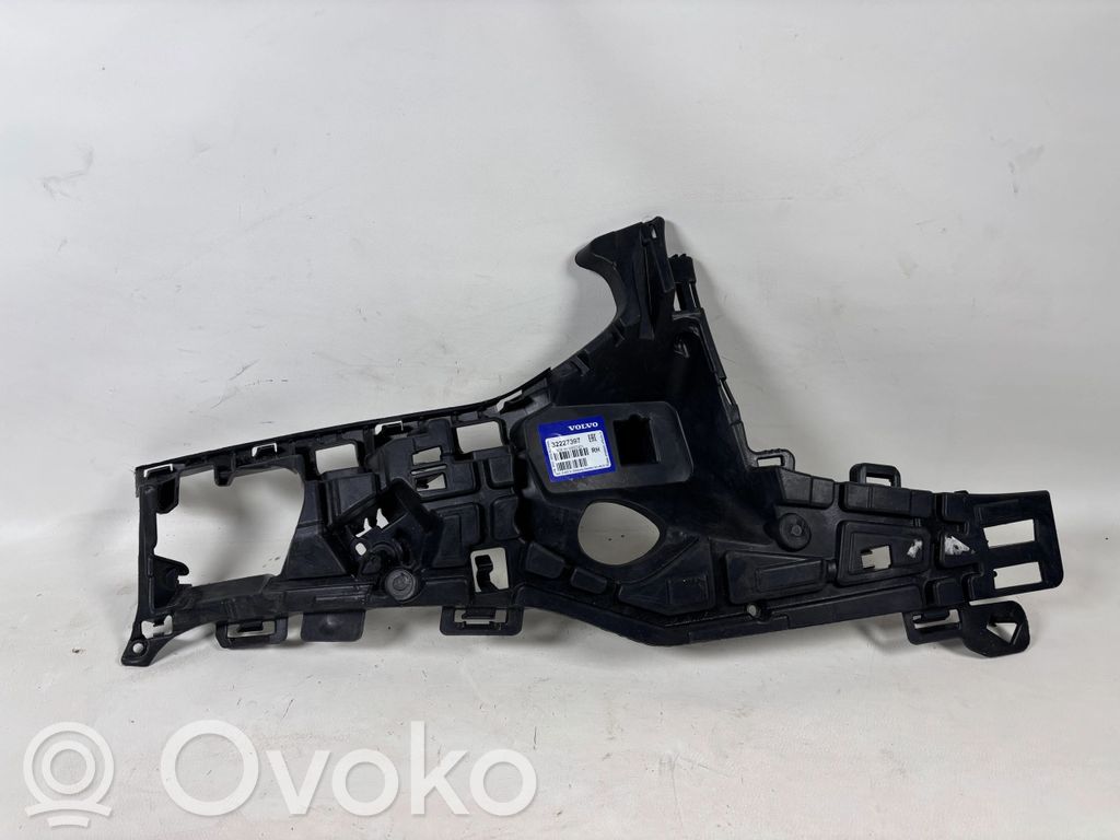 Volvo XC60 Radiatoriaus oro nukreipėjas (-ai) 