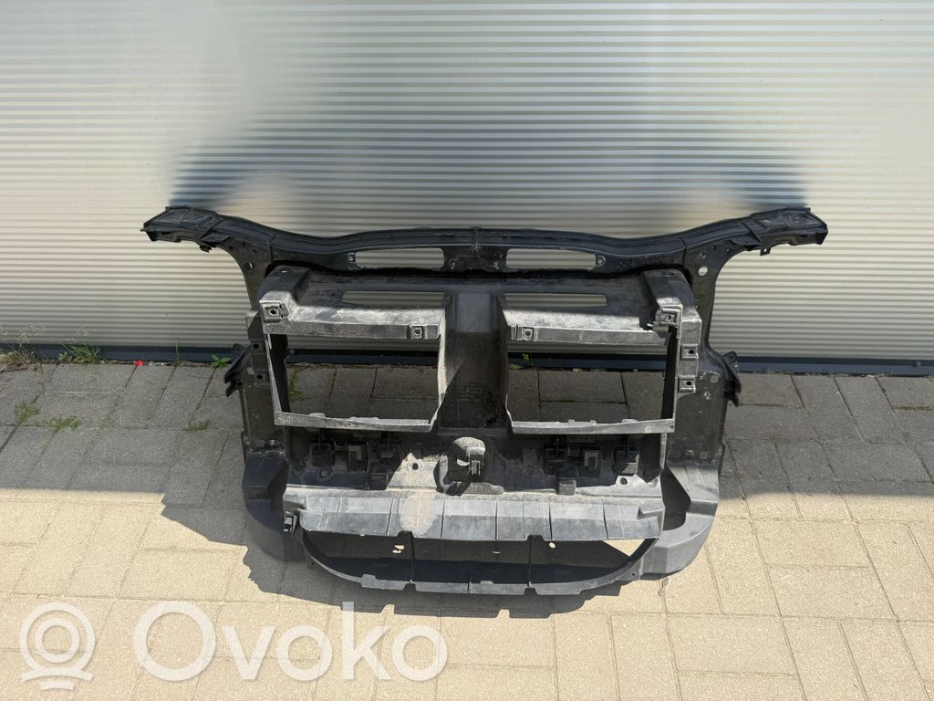BMW X1 E84 Radiatoru panelis 