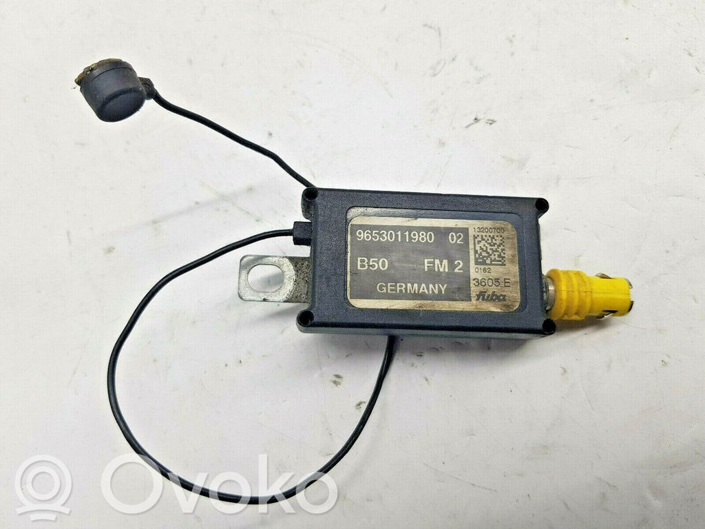 Citroen C4 I Pystyantennivahvistin 