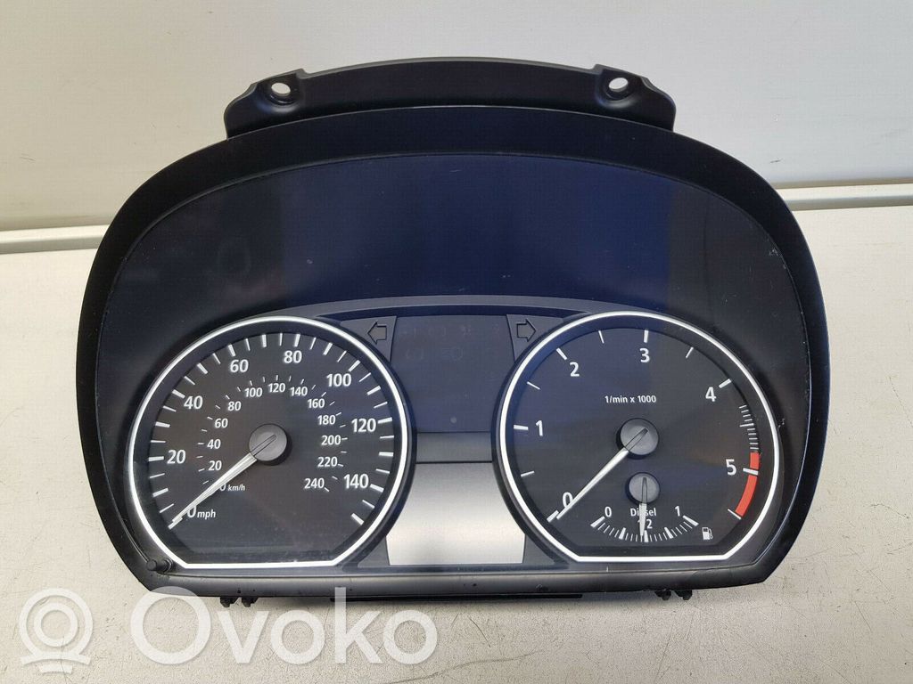 BMW 1 E81 E87 Spidometrs (instrumentu panelī) 