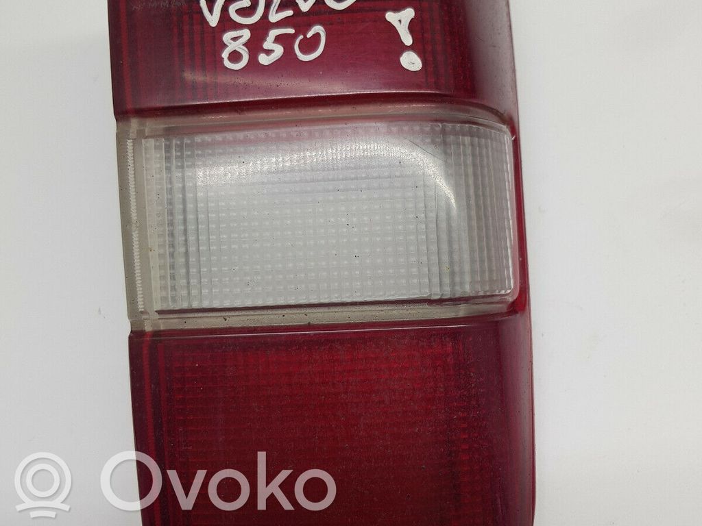 Volvo 850 Lampy tylnej klapy bagażnika 