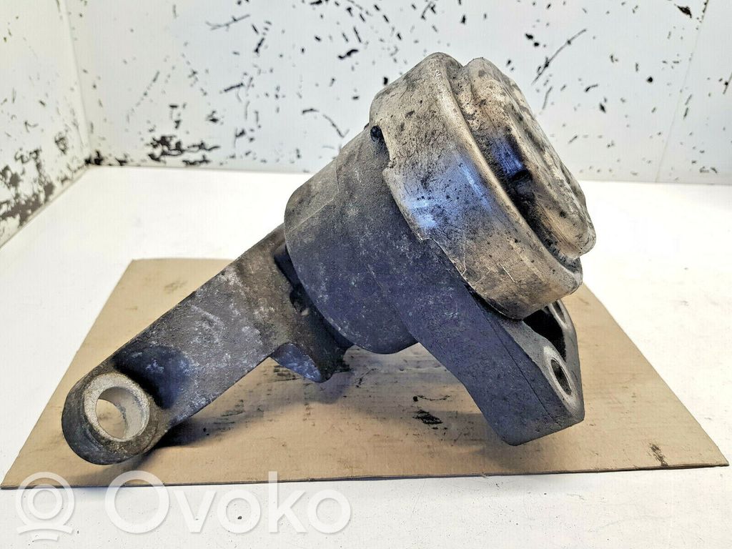 Ford Mondeo MK IV Engine mount bracket 