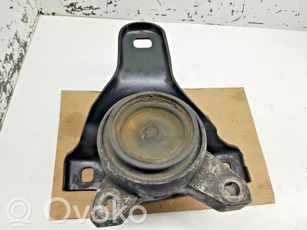 Ford Focus Engine mount bracket 