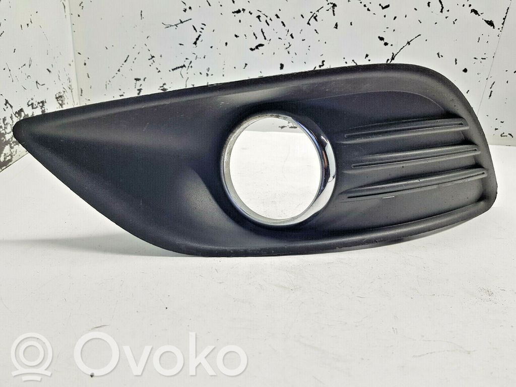 Ford Focus Etusumuvalon ritilä 