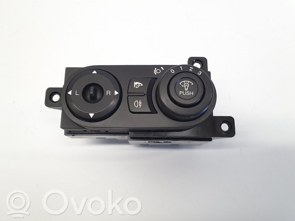 Chevrolet Epica Headlight level height control switch 