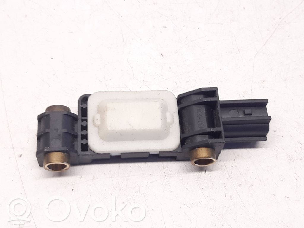 Audi A4 S4 B7 8E 8H Airbag deployment crash/impact sensor 