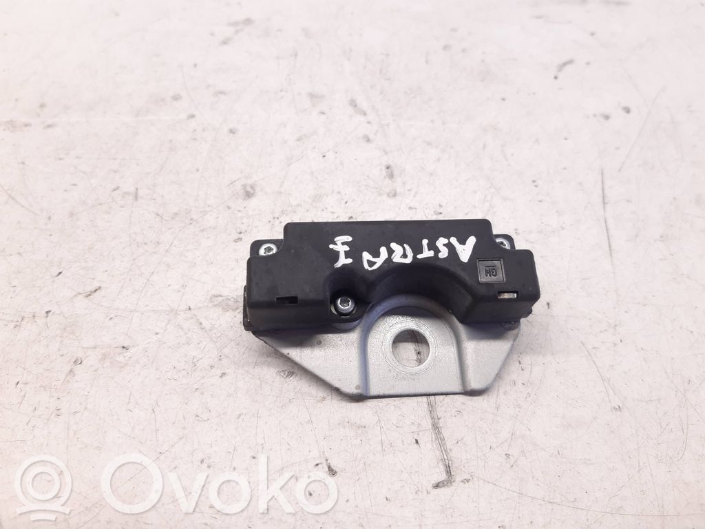 Opel Astra J Antenas pastiprinātājs 