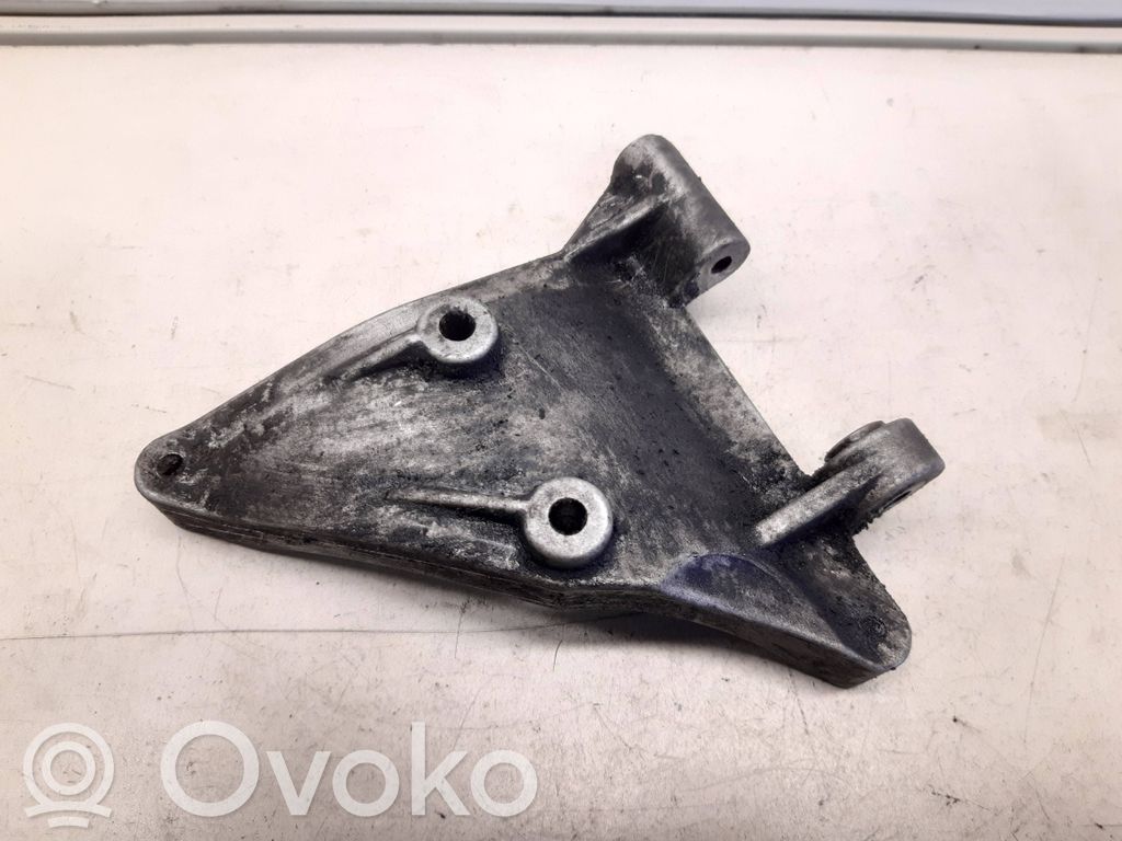 Engine mounting bracket   059260885E