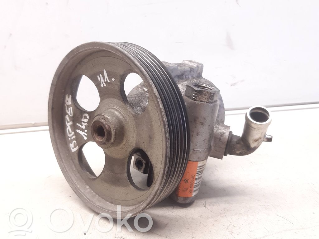 Peugeot Bipper Power steering pump 