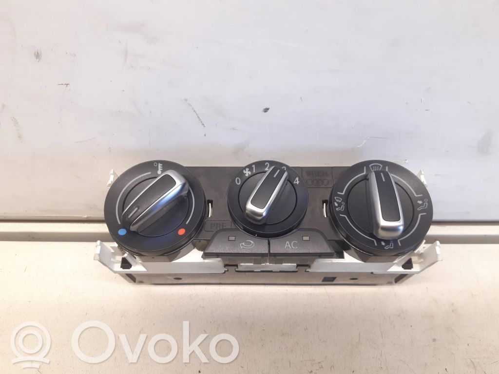 Audi A1 Climate control unit 