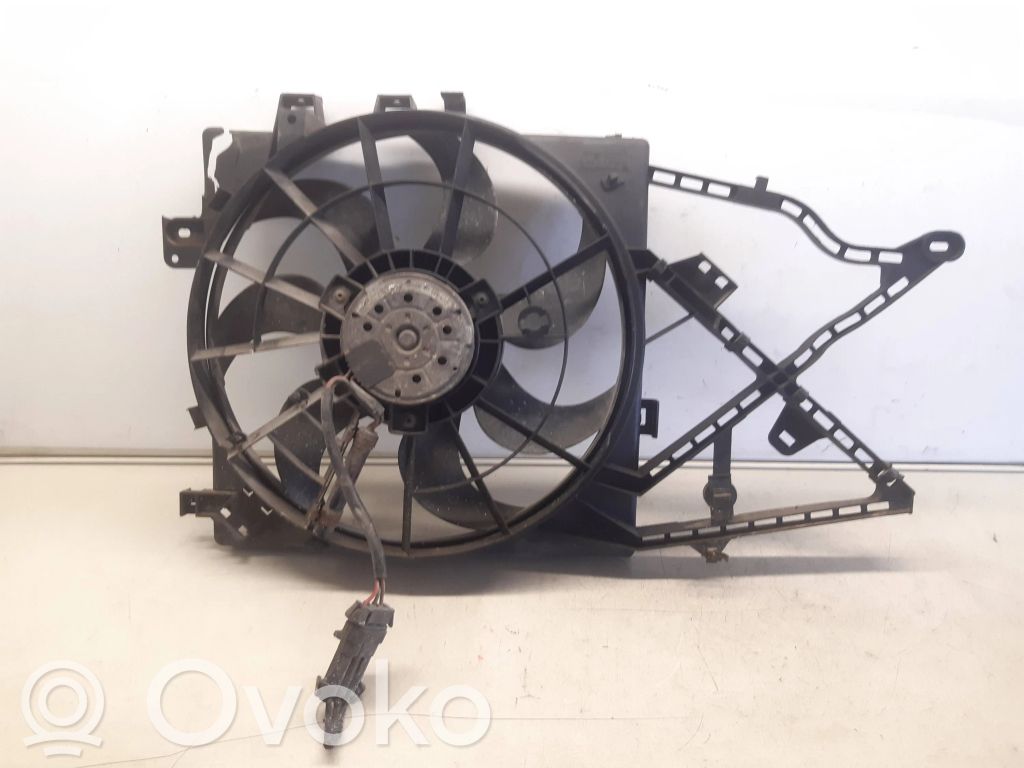 Opel Vectra B Elektrinis radiatorių ventiliatorius 