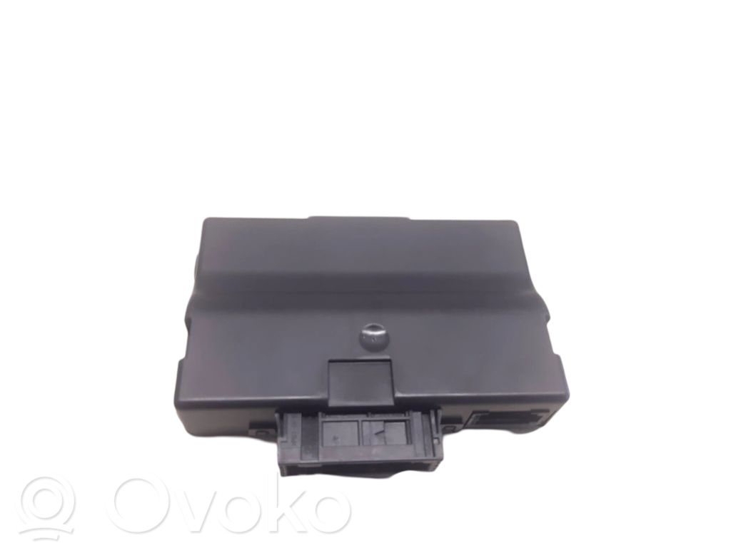 Audi A8 S8 D4 4H Gateway control module 