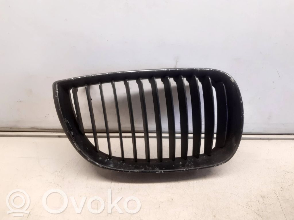 Front grill   22405910,511371286149,70771309
