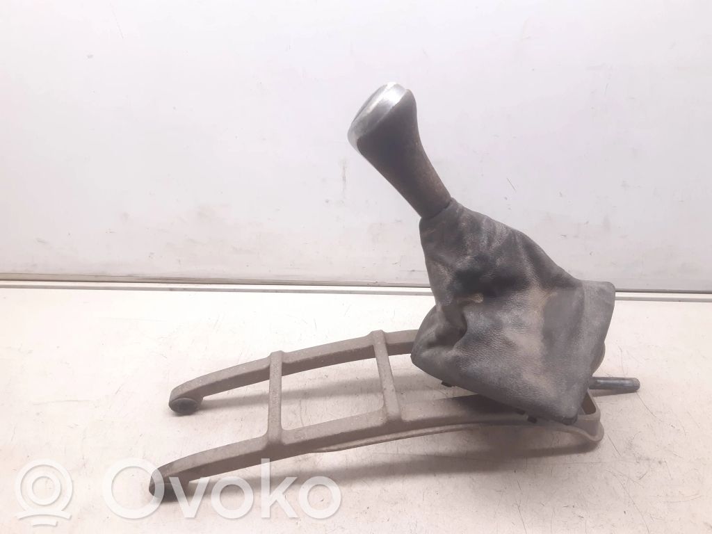 BMW X3 E83 Gear shifter/selector 