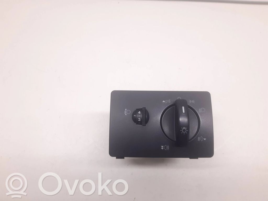 Interrupteur d’éclairage   7M5T13A024MA,04069765
