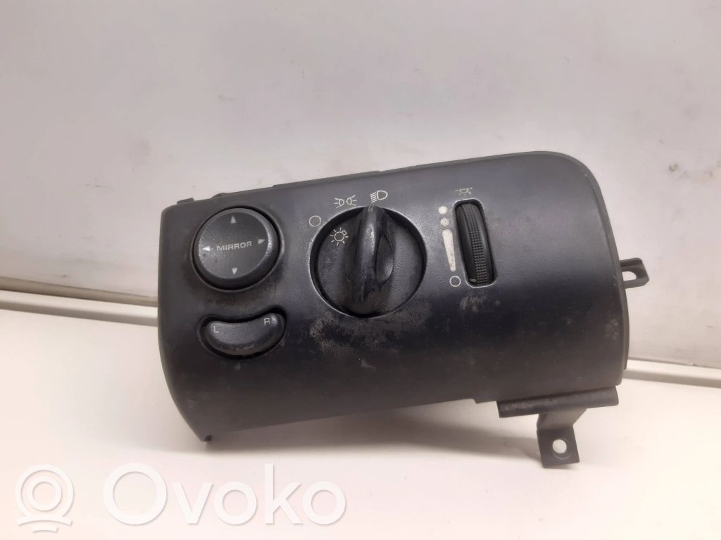 Chrysler Voyager Light switch 