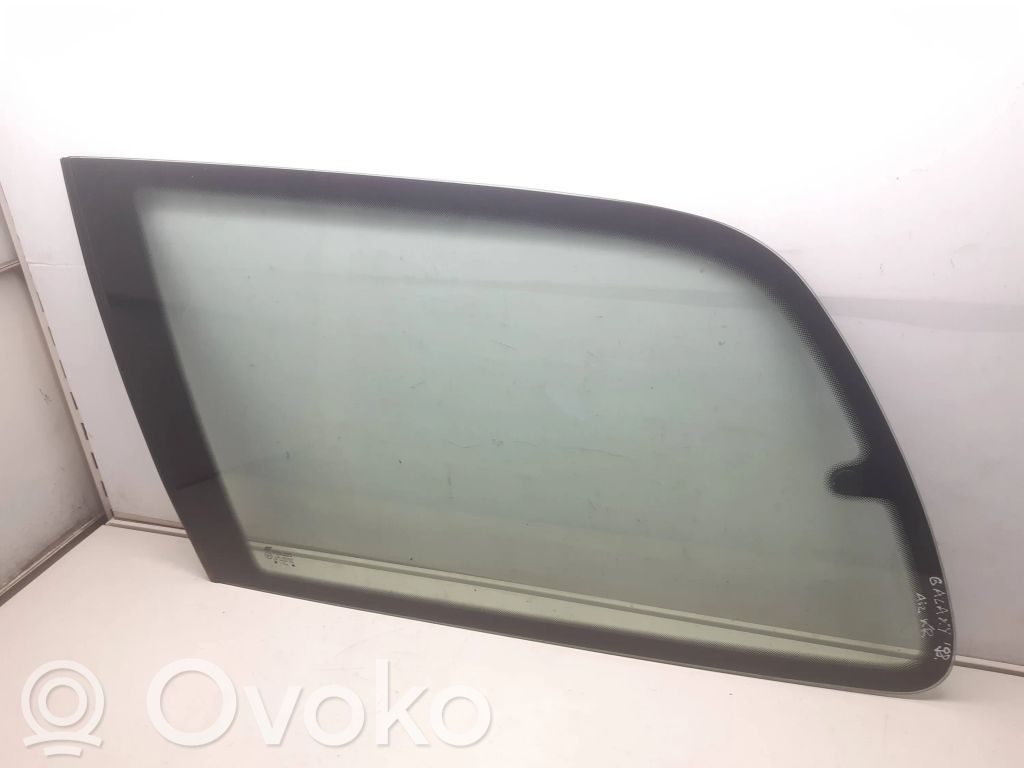 Rear side window