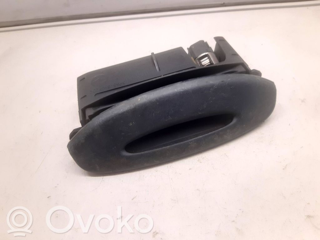 Renault Scenic I Peleninė panelėje 