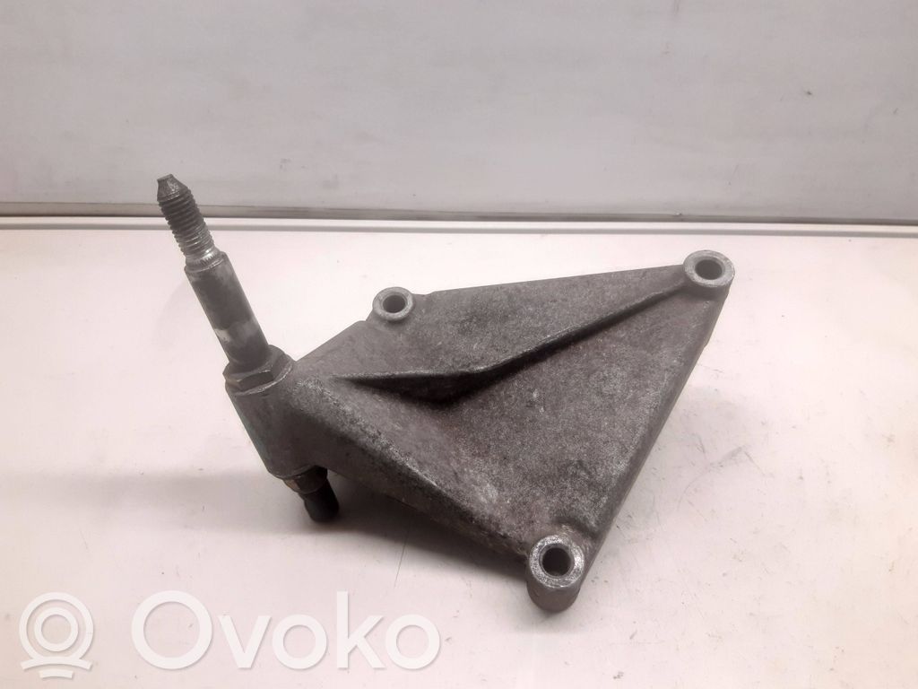 Renault Scenic I Engine mounting bracket 