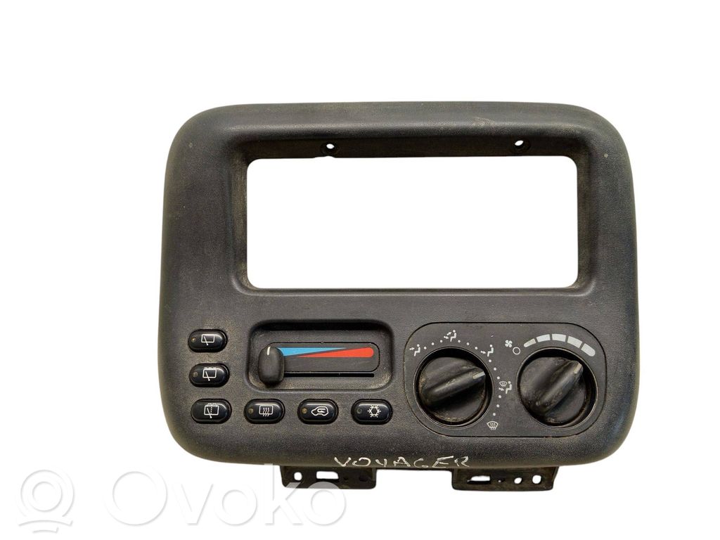 Chrysler Voyager Climate control unit 