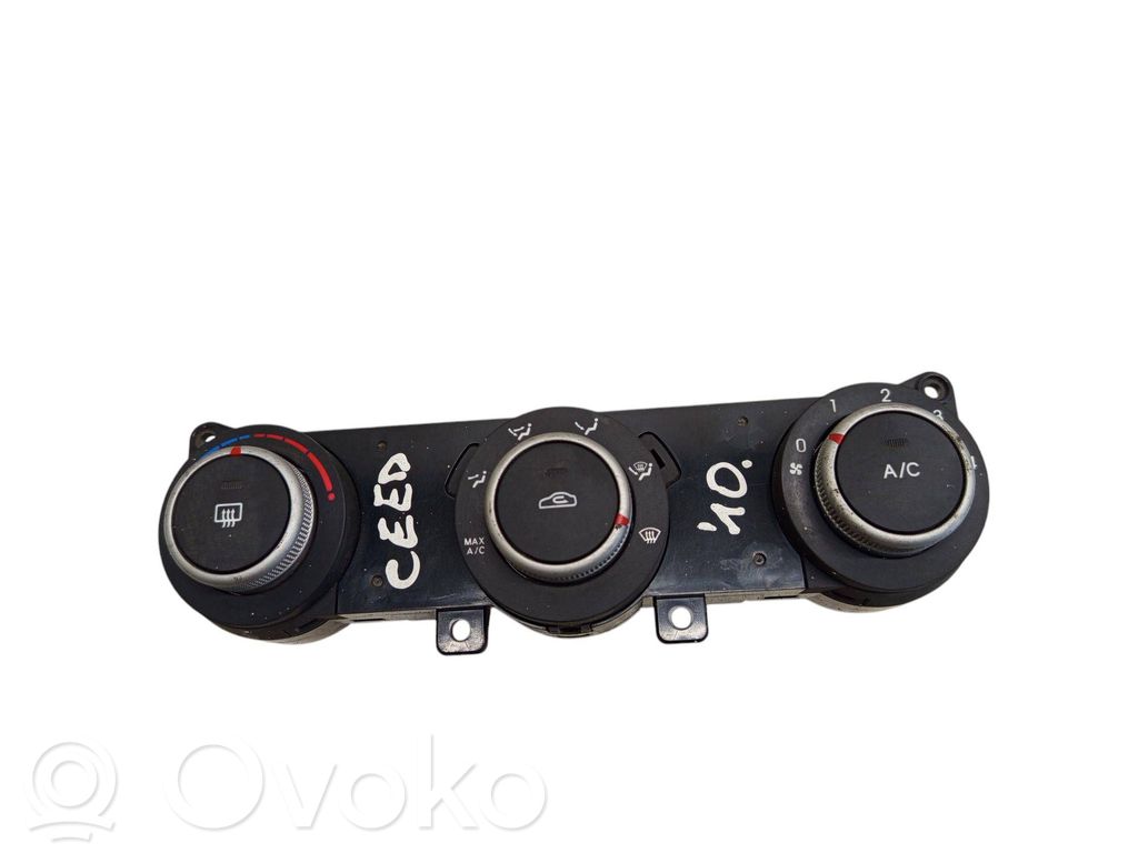 KIA Ceed Climate control unit 