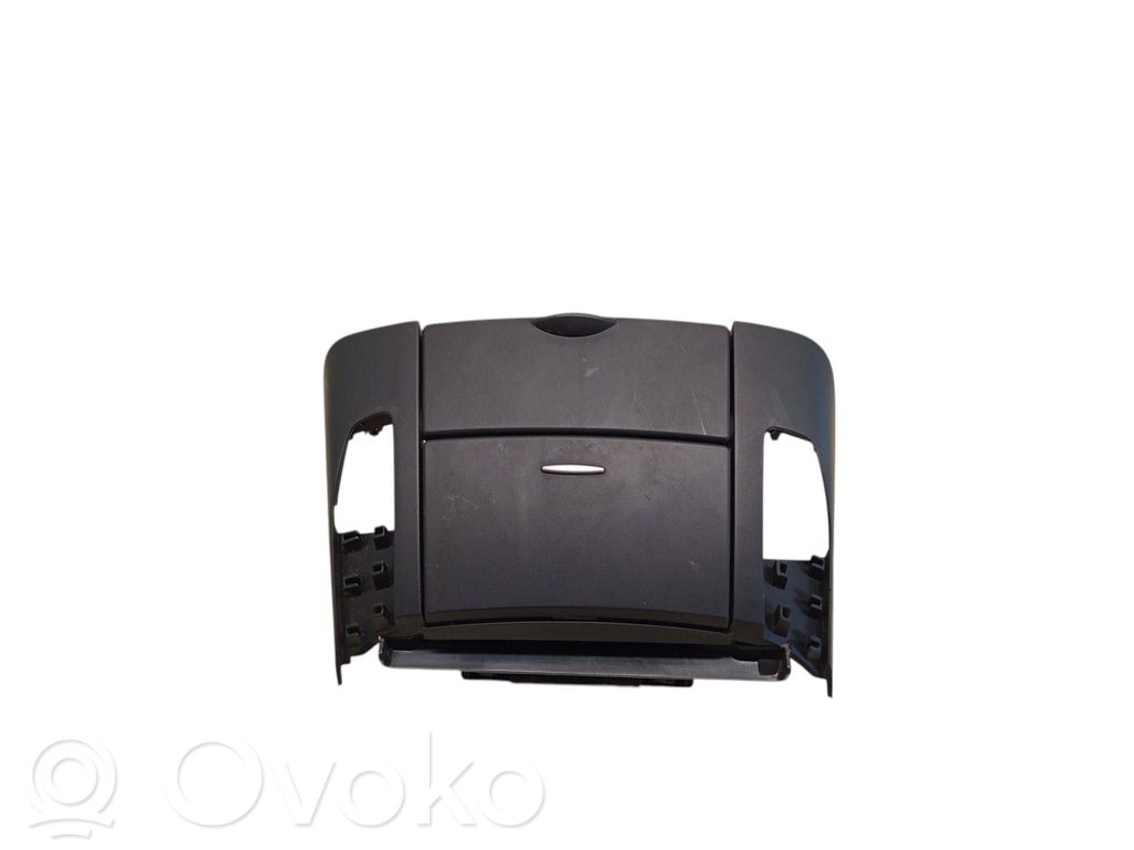 KIA Ceed Aschenbecher 