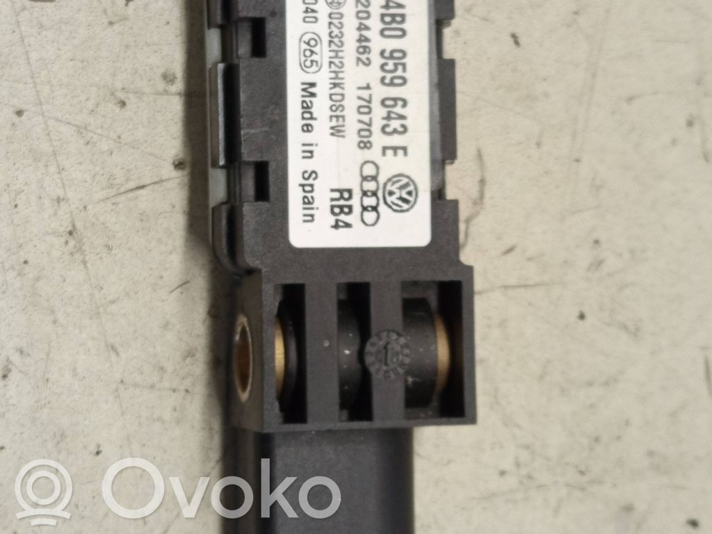 Volkswagen Phaeton Airbag deployment crash/impact sensor 