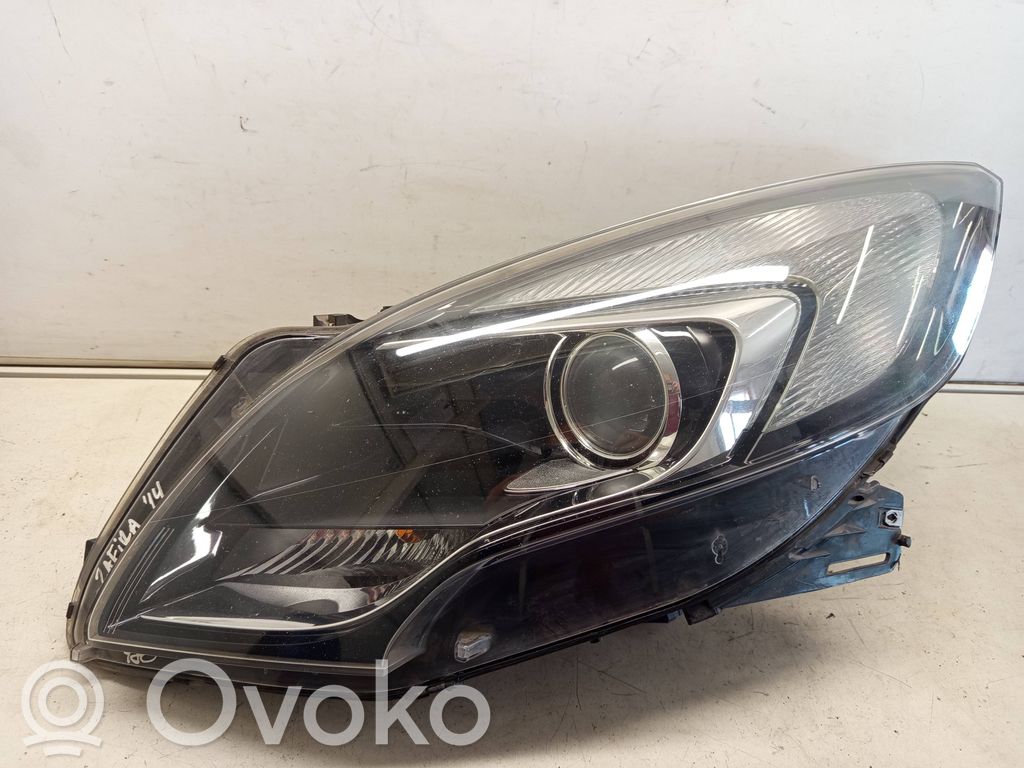 Opel Zafira C Scheinwerfer 
