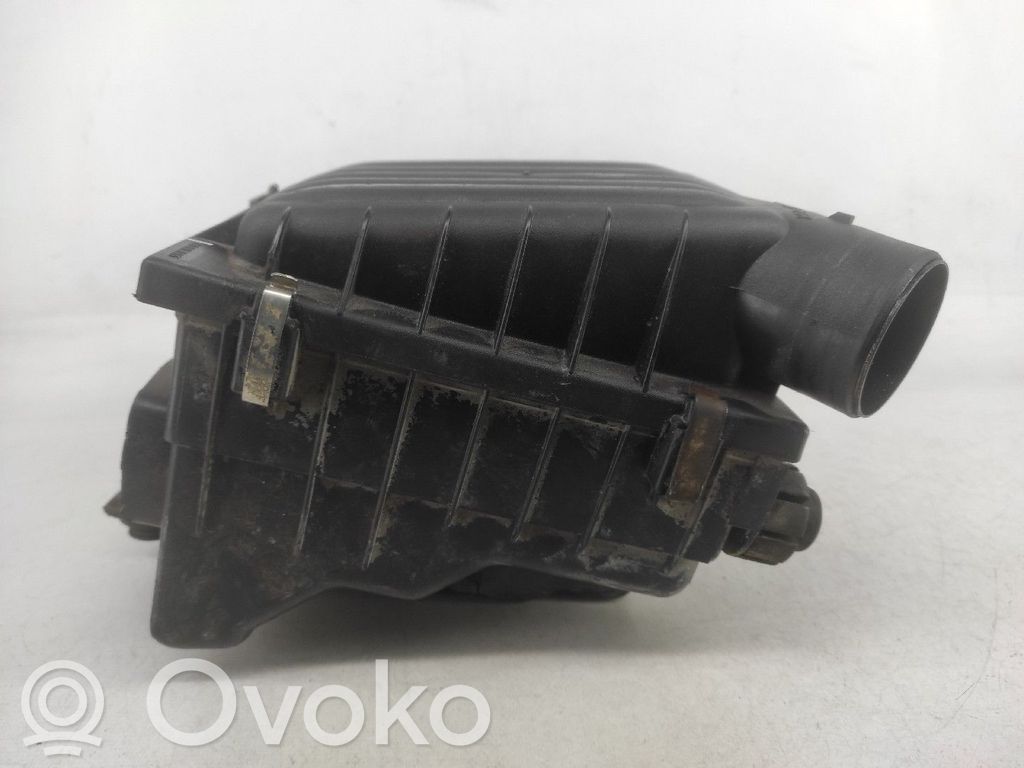 Opel Corsa B Air filter box 