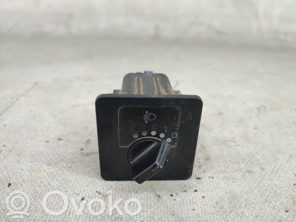 Multifunctional control switch/knob