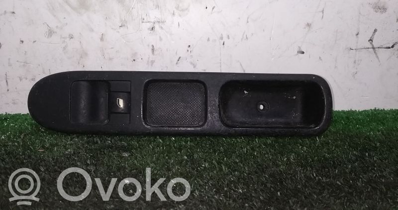 Electric window control switch   DIREITO