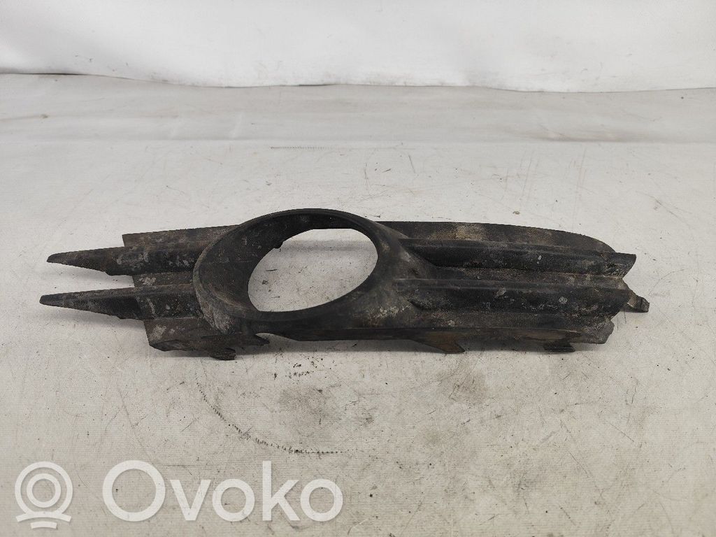 Etusäleikkö   1K8853666C,FAROL,NEVOEIRO