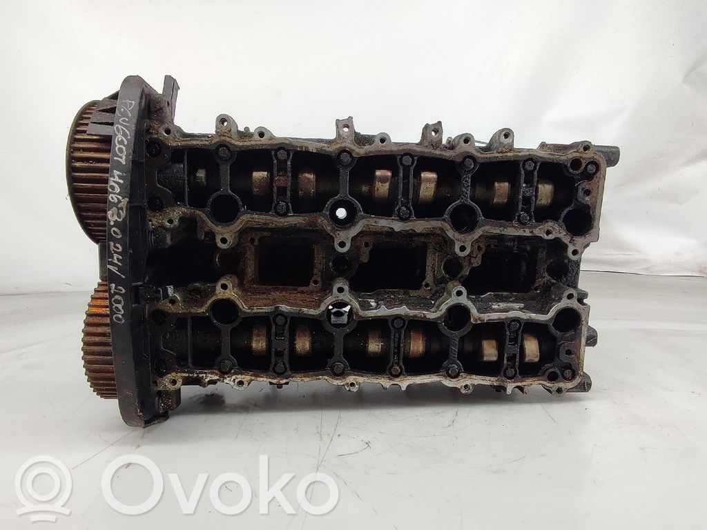 Peugeot 406 Engine head 
