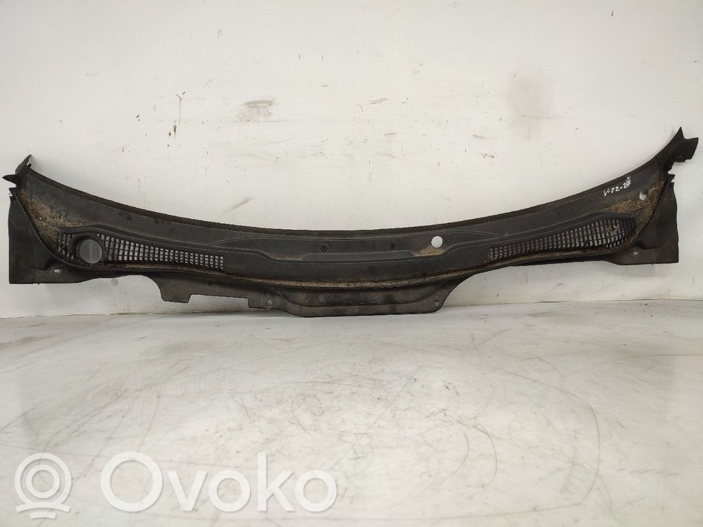 Wiper trim   FALTAM