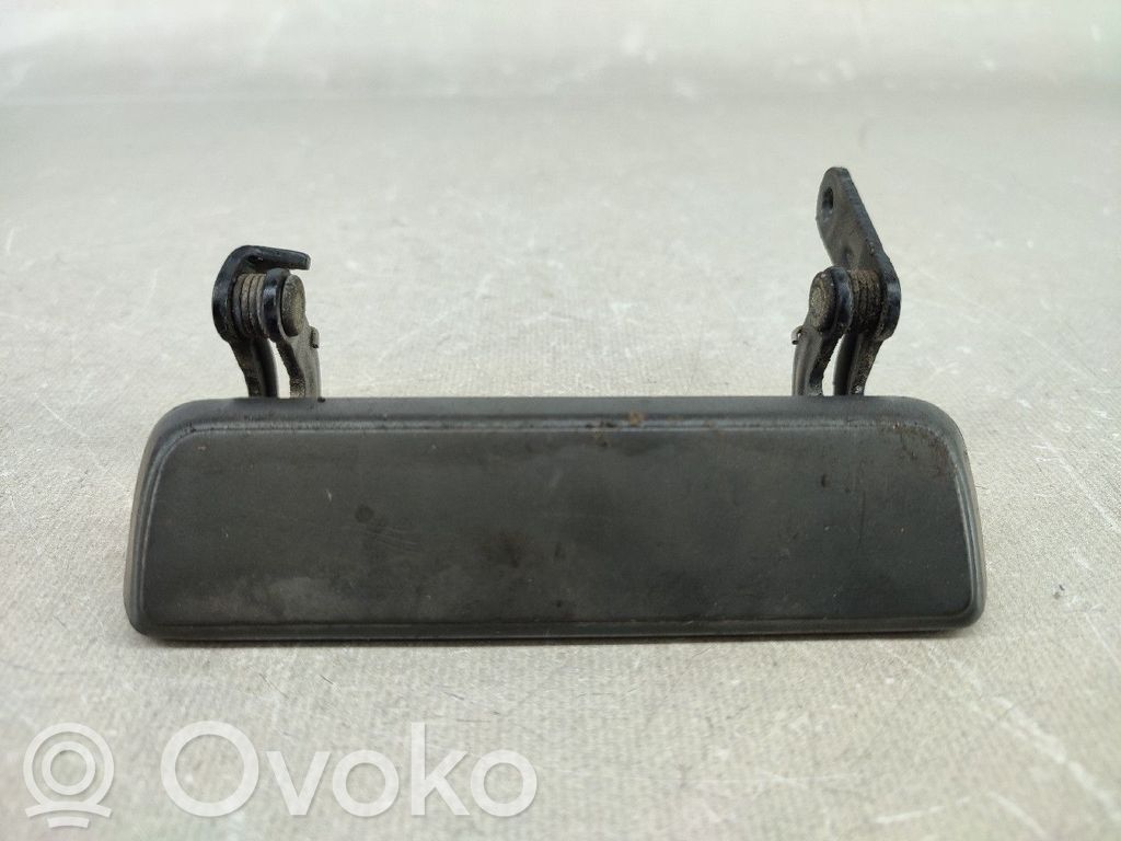 Manecilla externa puerta delantera