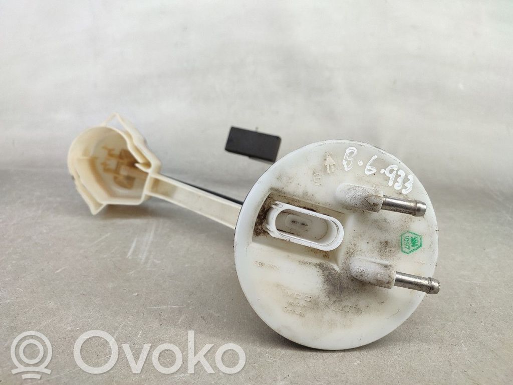 Volkswagen PASSAT B5 Senzor nivel combustibil 