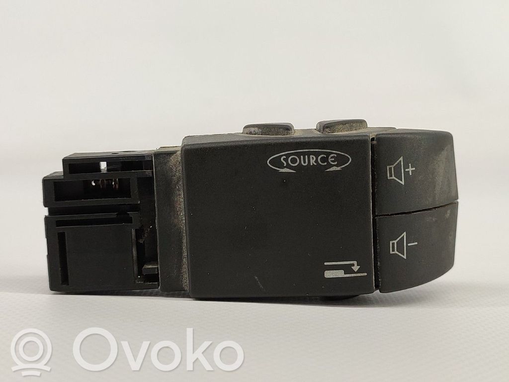 Mando de control del sonido   8200009040,34473201AJ