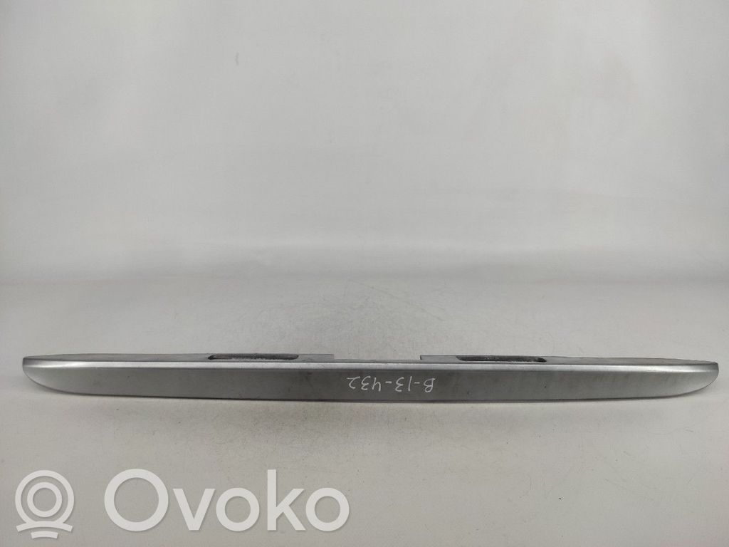 Peugeot 307 Rivestimento laterale del portellone posteriore/bagagliaio