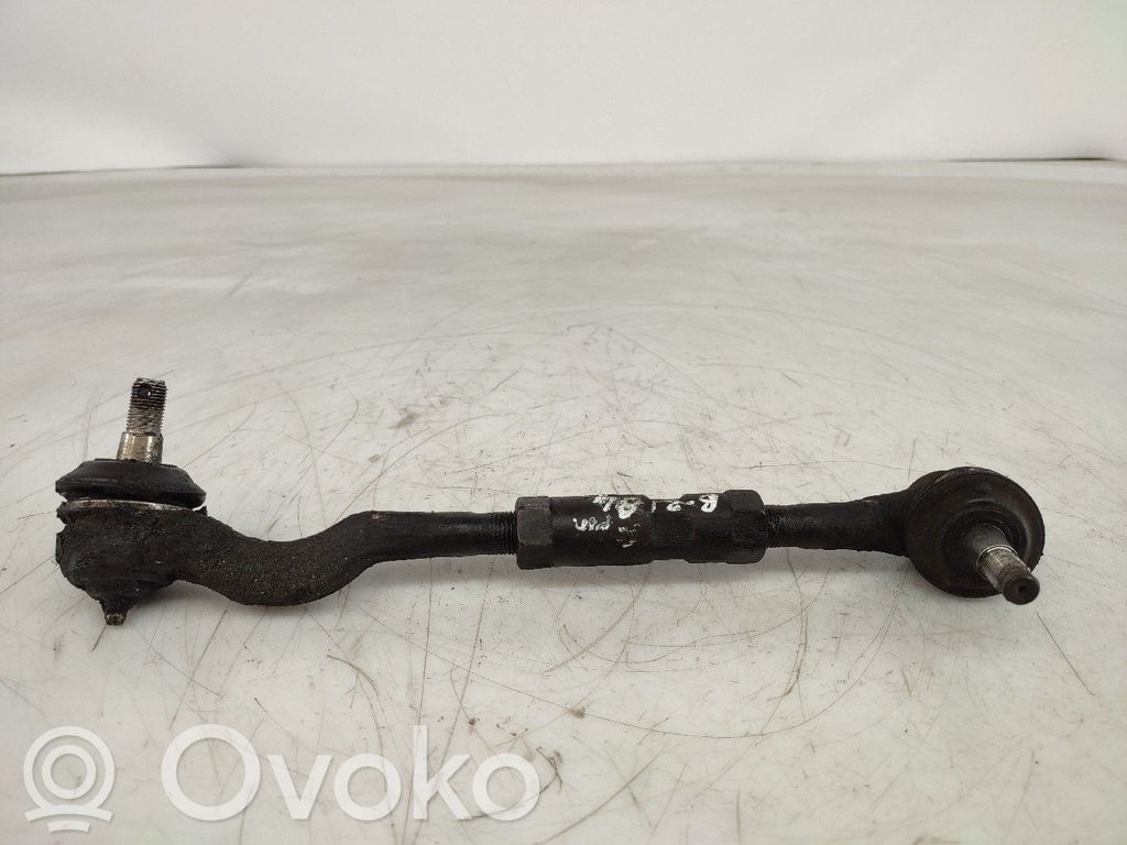 Mitsubishi Pajero Ohjauspyörän akseli 
