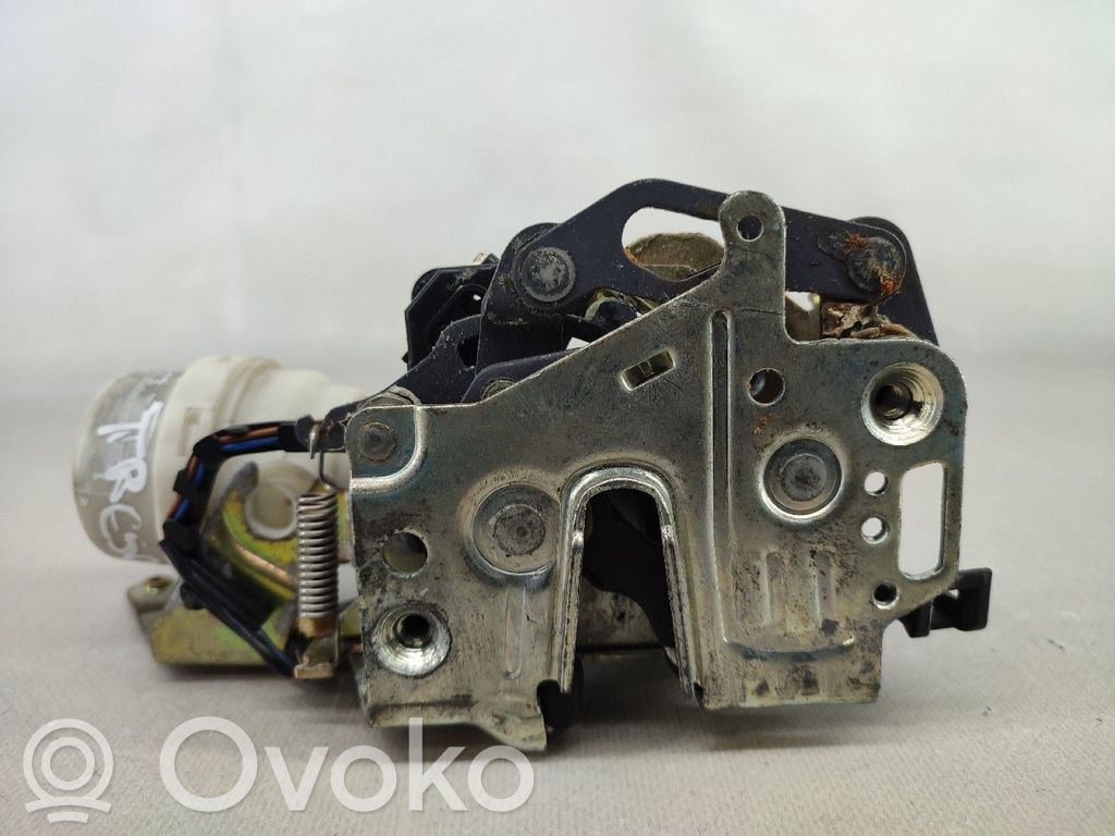 Mitsubishi Galant Zamek drzwi tylnych 