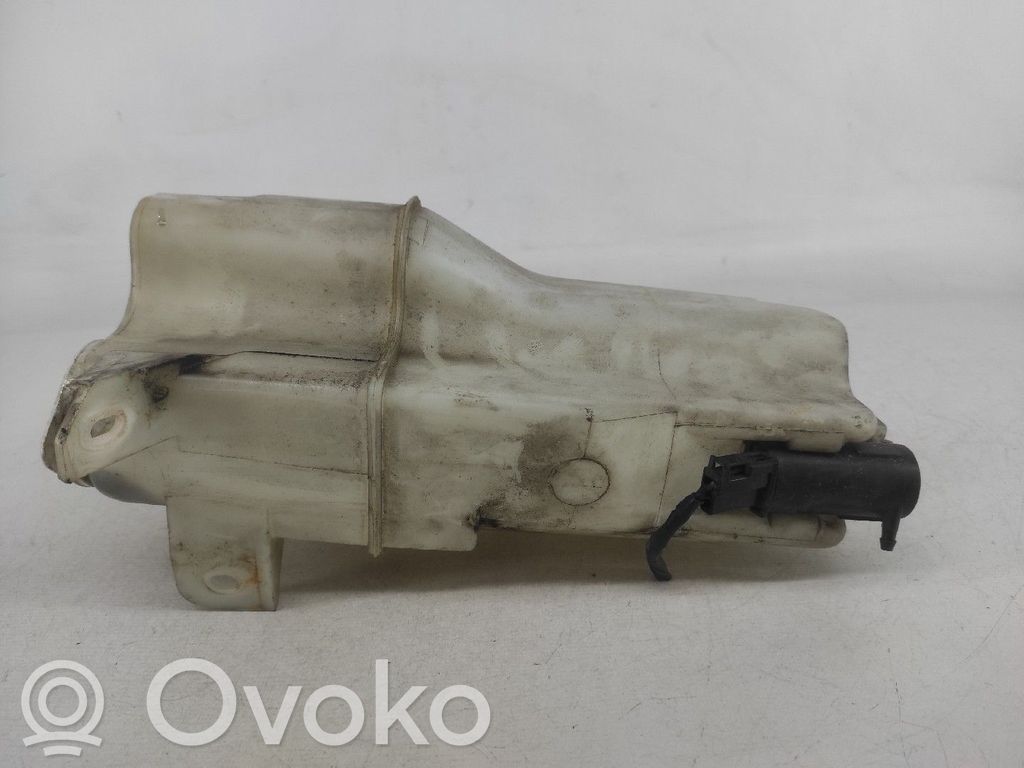 Volvo 340 -  360 Langų skysčio bakelis 