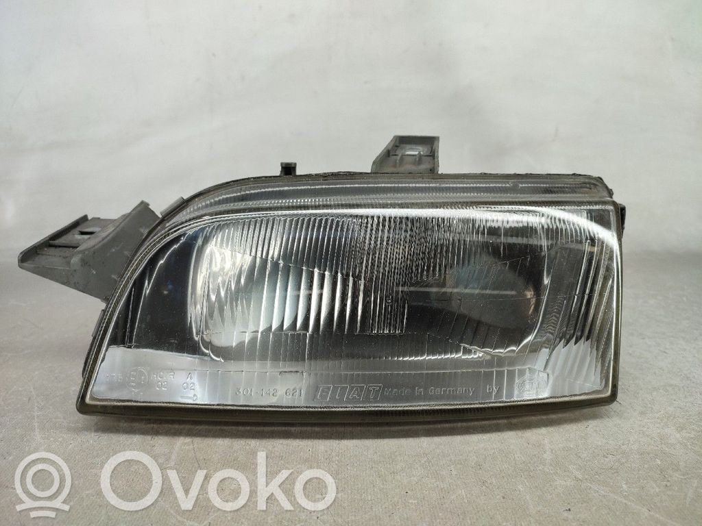 Fiat Punto (176) Faro/fanale 