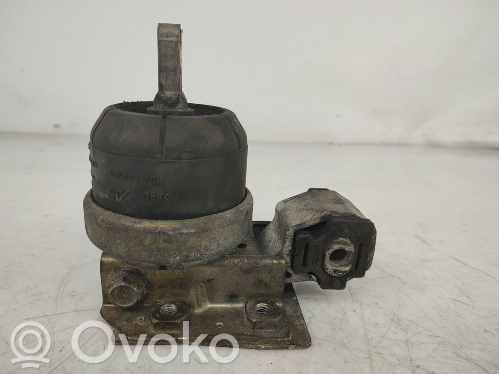 Подушка двигателя   97VW6B032