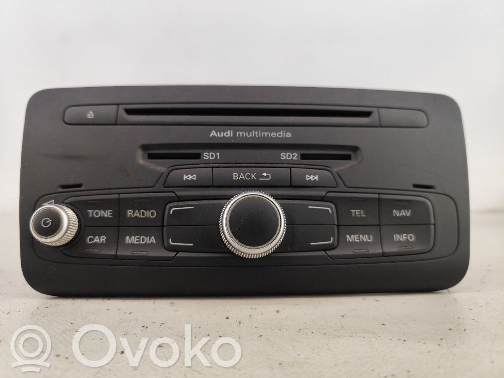 Audi A1 Panel / Radioodtwarzacz CD/DVD/GPS