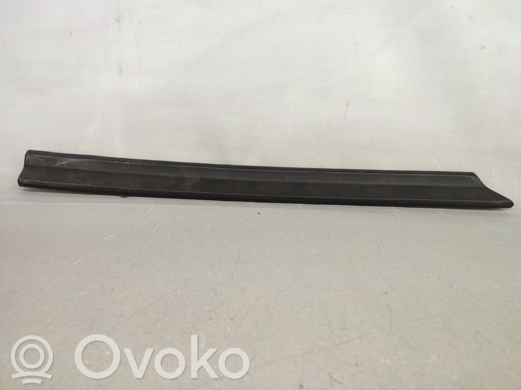 Fiat Uno Rivestimento passaruota posteriore