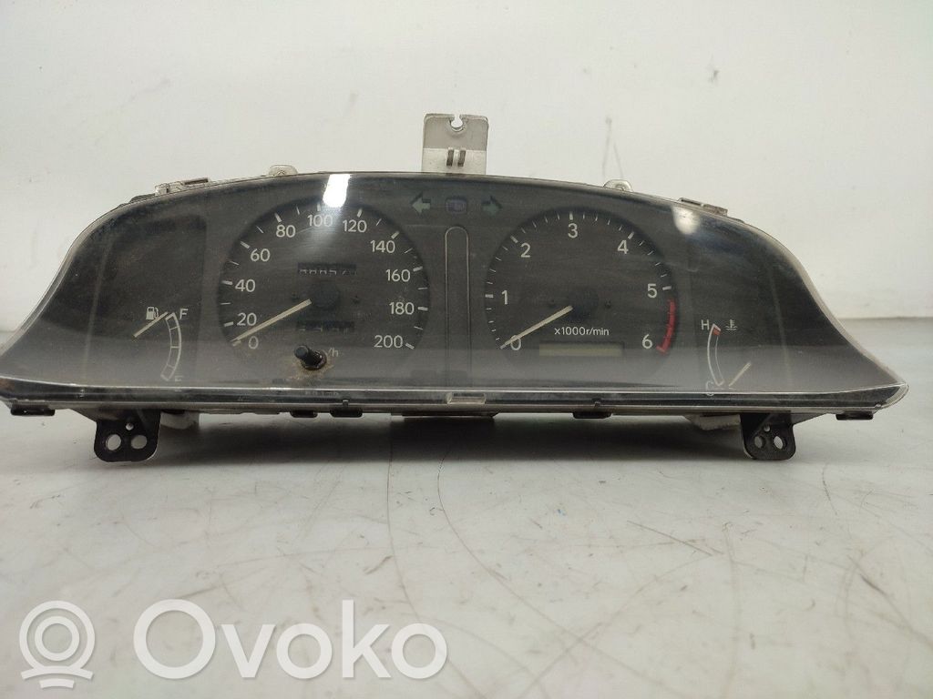 Toyota Corolla E110 Velocímetro (tablero de instrumentos) 