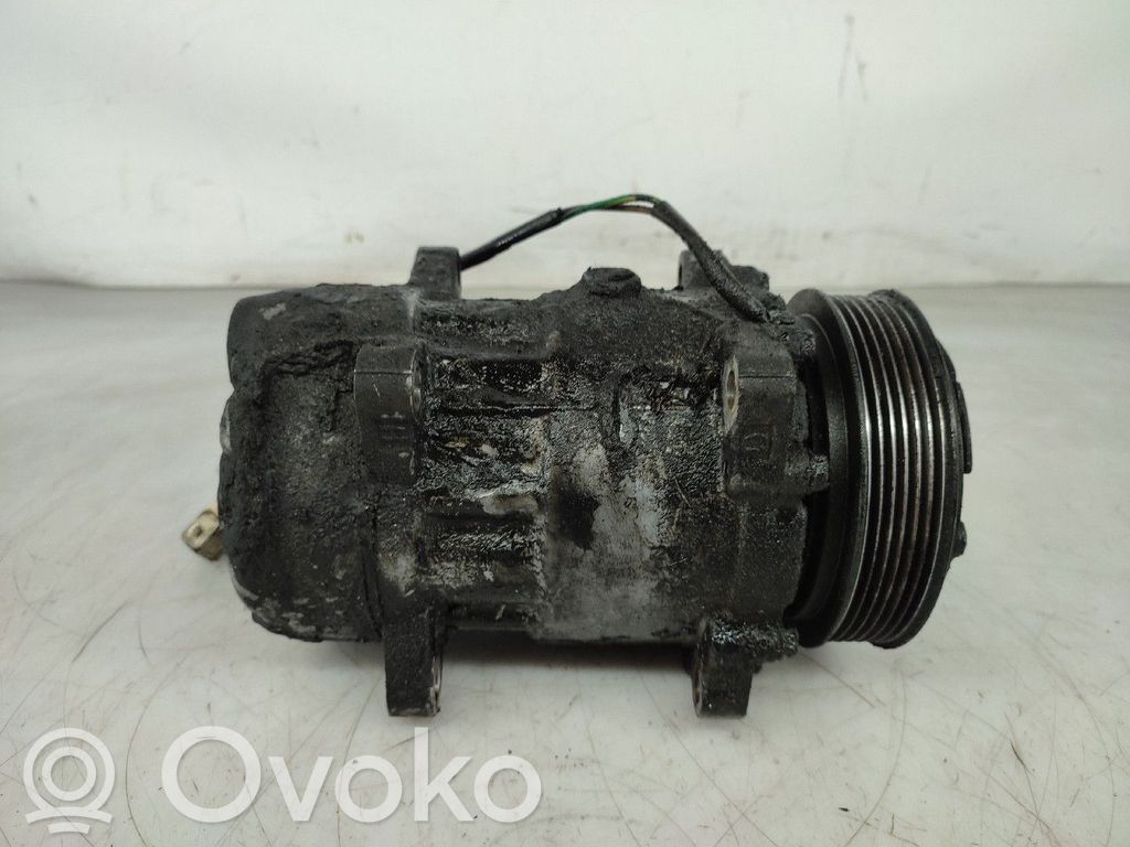 Kompresor / Sprężarka klimatyzacji A/C   0071712822,1156
