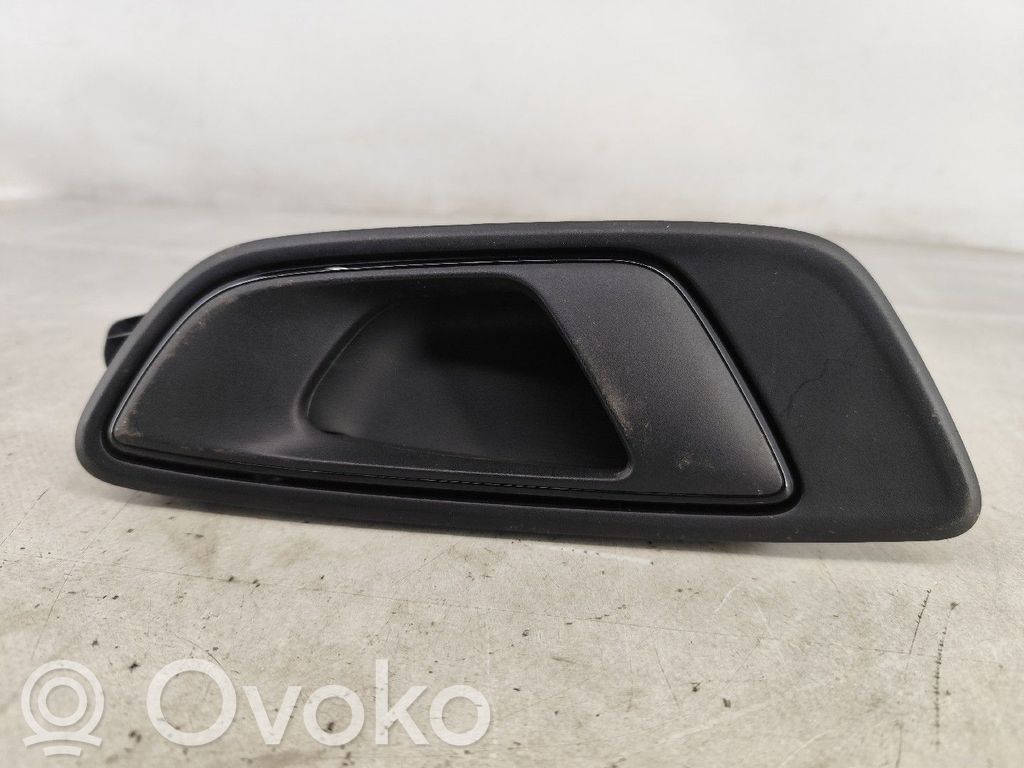 Seat Leon (5F) Front door exterior handle/bracket 