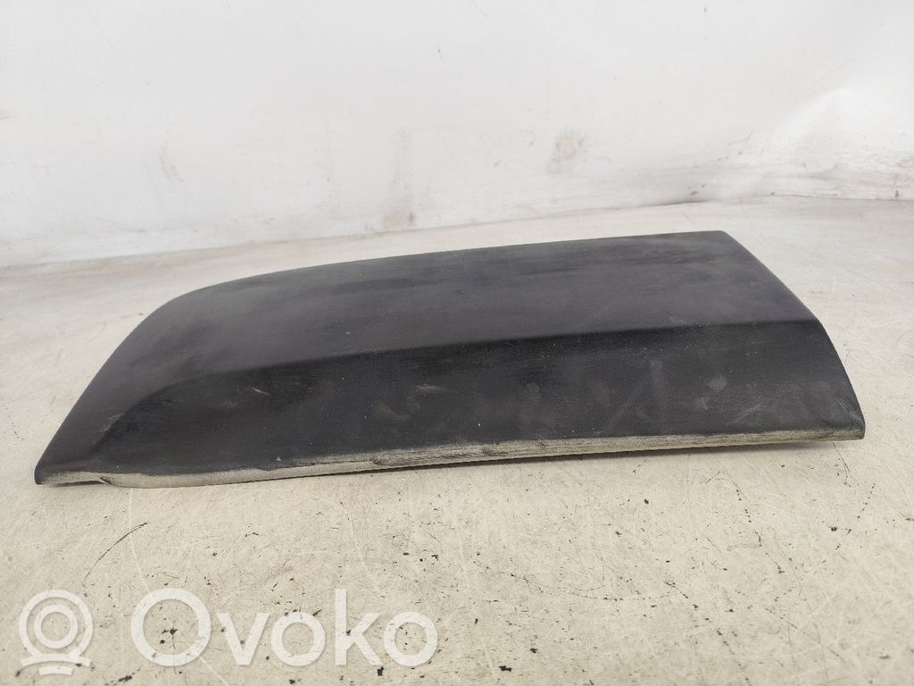 Renault Kangoo I Šoninė apdaila (prie lango) 