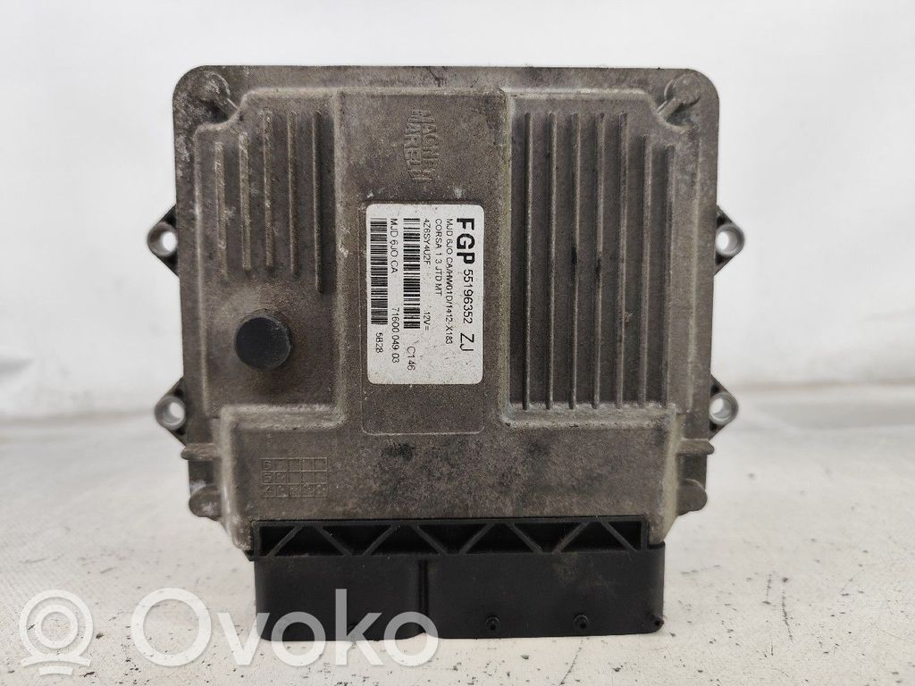 Sterownik / Moduł ECU   55196352ZJ,4Z6SY4U2F